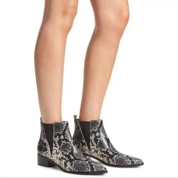 Marc Fisher LTD Yale snakeskin booties size 7.5 - Picture 1 of 7